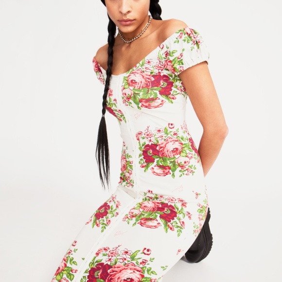 Betsey Johnson Vintage Like On-Off Shoulder Dress - Picture 6 of 8